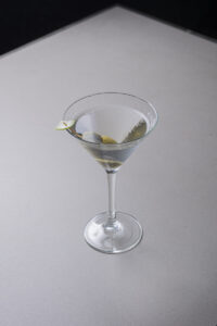 Sucesso além do Jockey Club: Iulia inaugura Happy Hour na unidade do Itaim Bibi