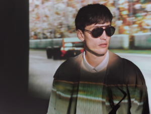 Fórmula vencedora: Persol e Netflix apresentam modelos inspirados na minissérie Senna