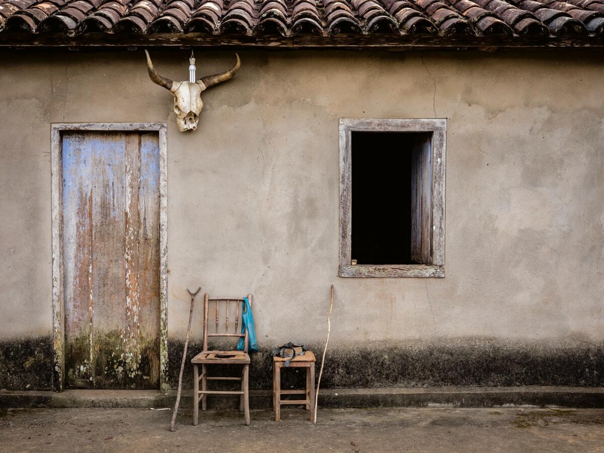 “Derradeiro”: exposição assinada por Marco Alves chega a SP com lançamento de livro na Kobbi Gallery