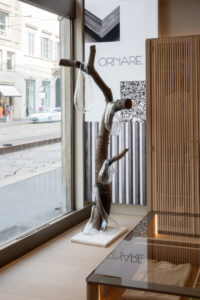 Semana de Design de Milão 2025 reúne 90 marcas brasileiras; Ornare celebra a interseção entre design e arte