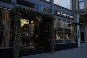 Esta é a nova joia olfativa da Van Cleef & Arpels