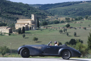 Louis Vuitton retorna às estradas italianas com a Dolomites Classic Run 2026