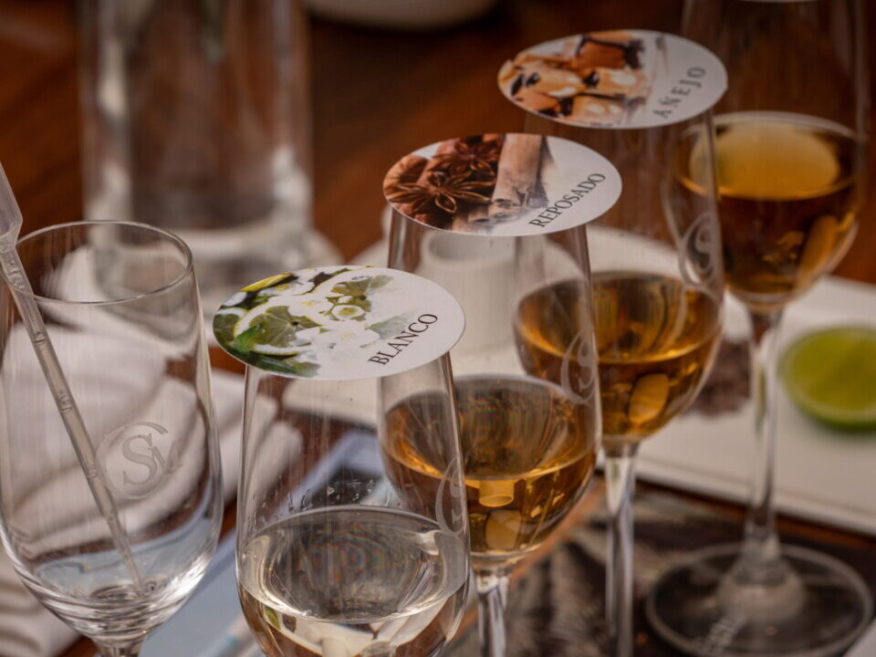 Four Seasons Resort Punta Mita comemora o Dia da Tequila com experiência para criar um blend exclusivo