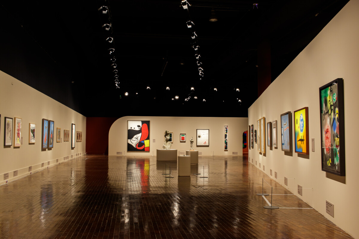 Mais de 100 obras de Joan Miró em mostra inédita no Brasil