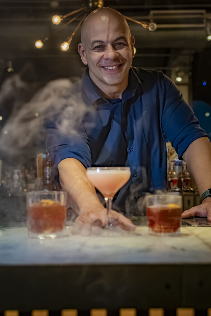 Seen São Paulo celebra Negroni Week com carta inspirada no tarô