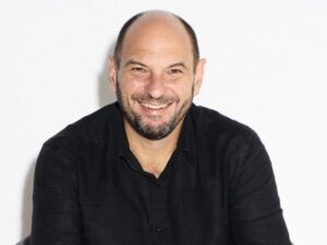 Depois de 25 anos adaptando produto dos outros, o Brasil vai ter de voltar a projetar 