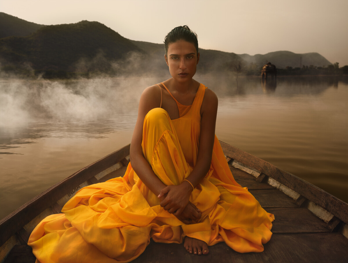 Calendário Pirelli 2027 é apresentado em Nova Delhi; veja as imagens