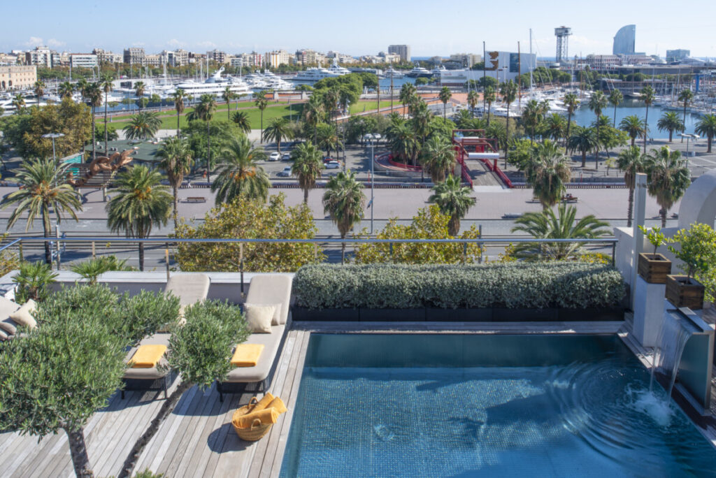 Serras Barcelona conquista prêmio de melhor hotel boutique da Espanha