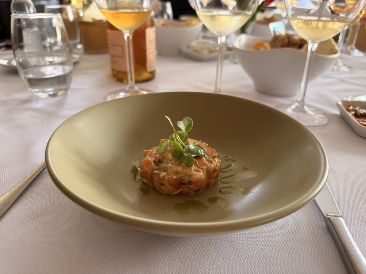 Confraria The President: Salmão da Patagônia e vinhos no Aguzzo
